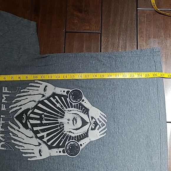 Graphic T- Shirt - Picture 5 of 6